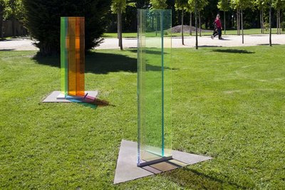 How Lines Move Between Geometry and Space