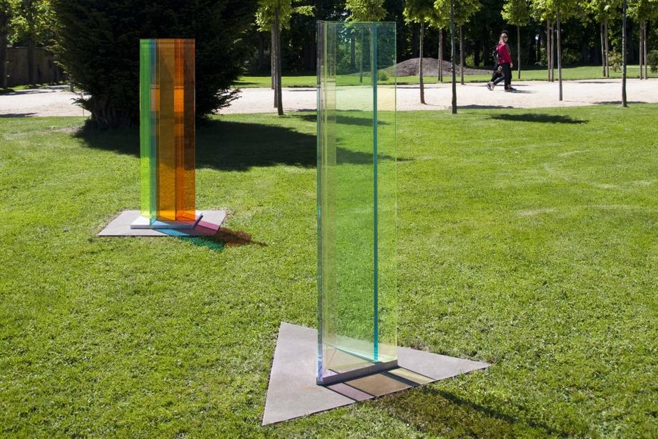 How Lines Move Between Geometry and Space