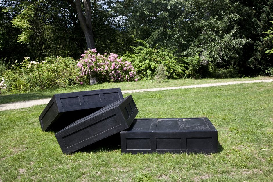 Force Majeure, Fig. 2-4