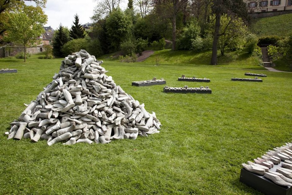 The heavy beauty of inner forms